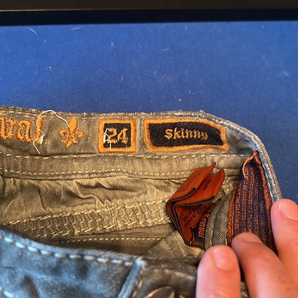 Gray Rock Revival Skinnies - Picture 5 of 6